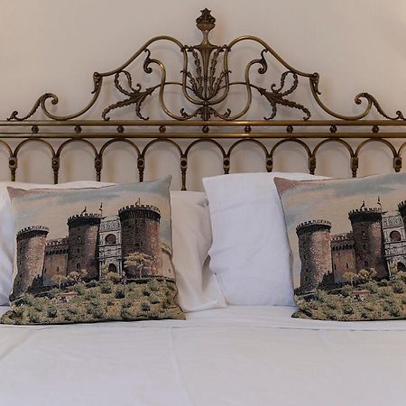 Domus Borbonica Bed and Breakfast Napoli Eksteriør billede