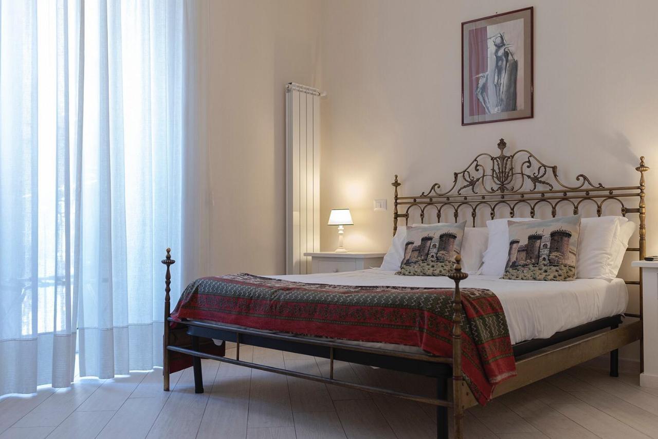Domus Borbonica Bed and Breakfast Napoli Eksteriør billede