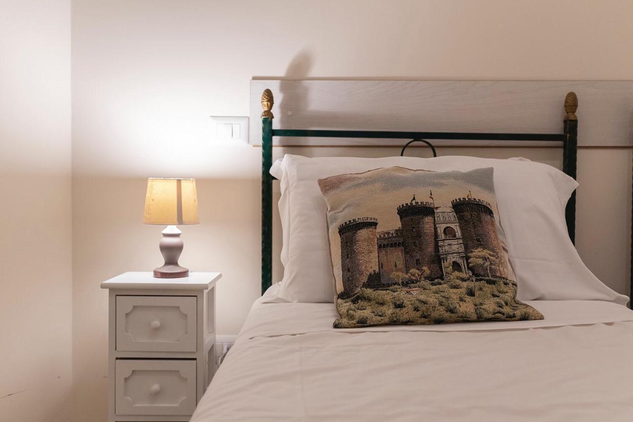 Domus Borbonica Bed and Breakfast Napoli Eksteriør billede