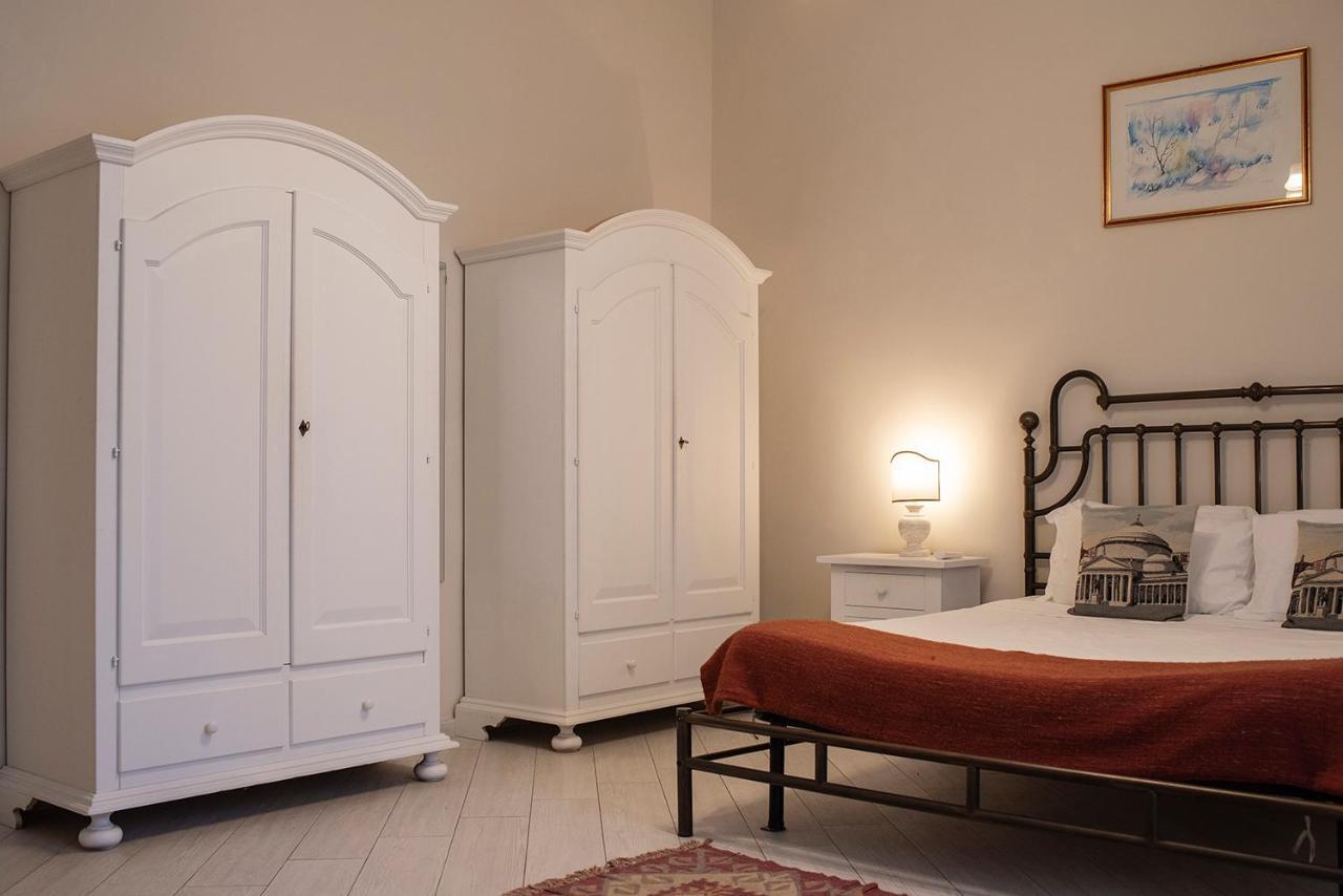 Domus Borbonica Bed and Breakfast Napoli Eksteriør billede