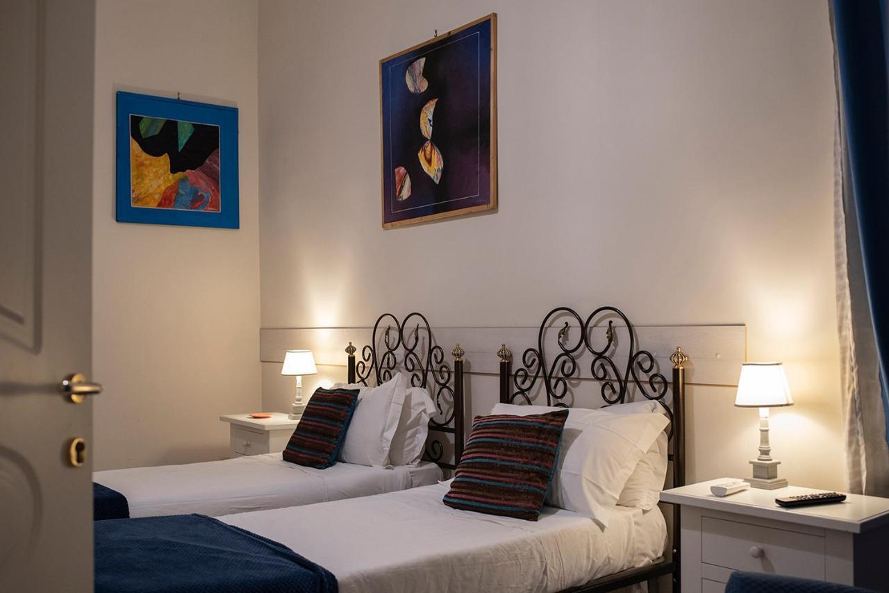 Domus Borbonica Bed and Breakfast Napoli Eksteriør billede
