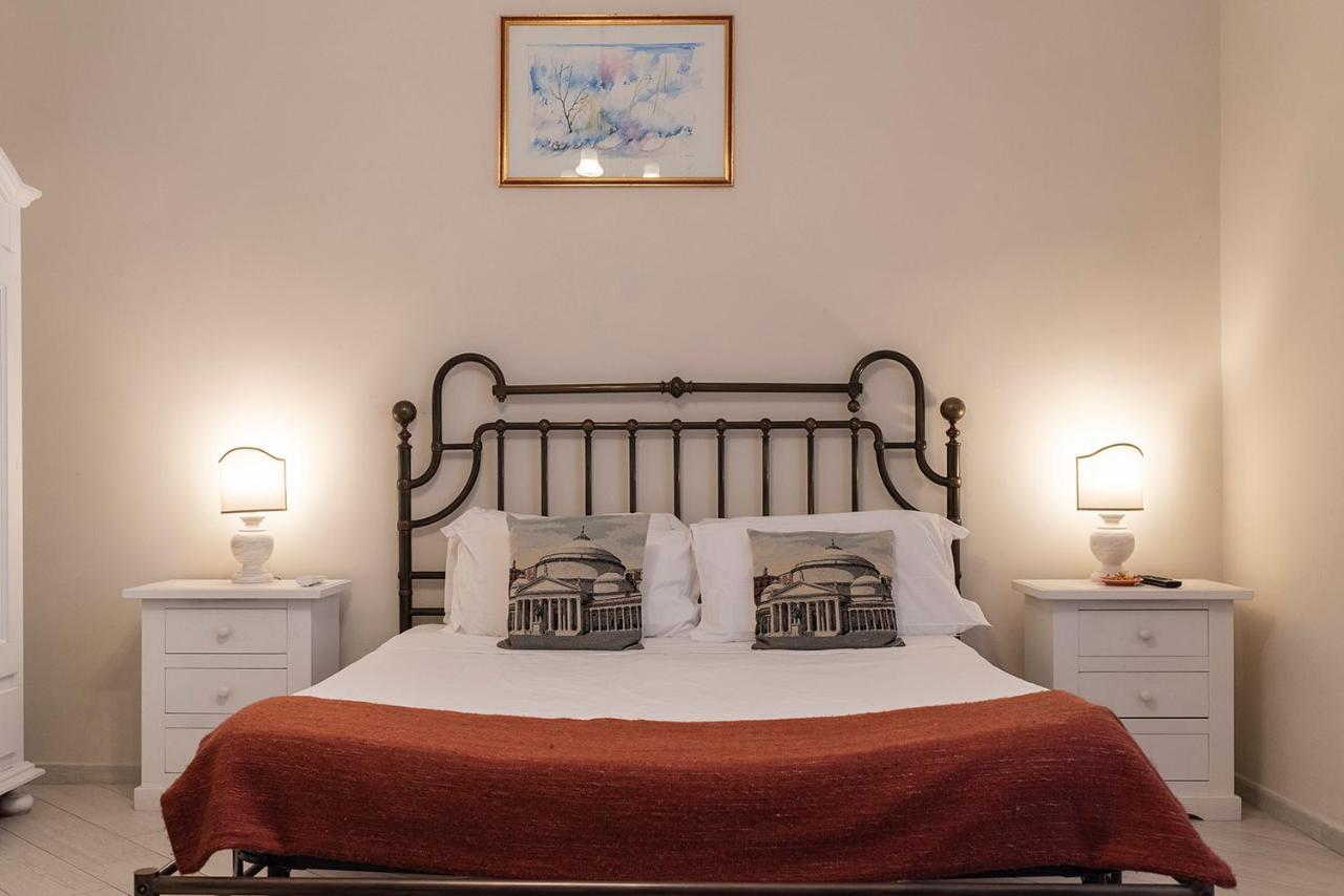 Domus Borbonica Bed and Breakfast Napoli Eksteriør billede