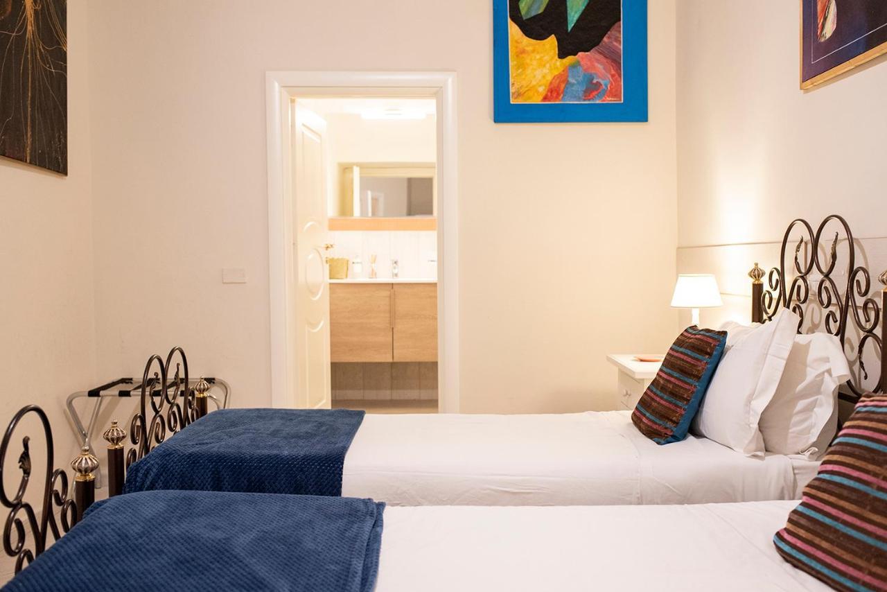 Domus Borbonica Bed and Breakfast Napoli Eksteriør billede