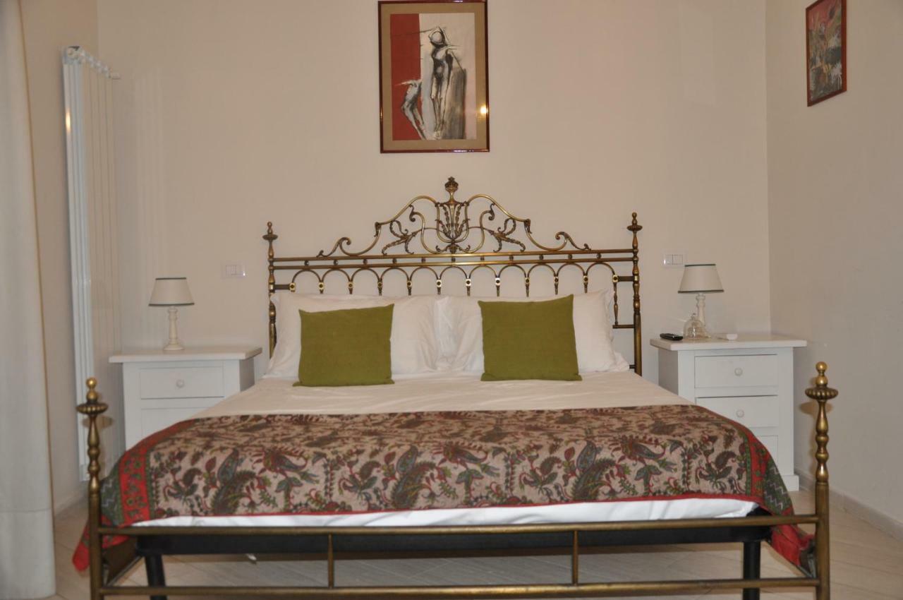 Domus Borbonica Bed and Breakfast Napoli Eksteriør billede