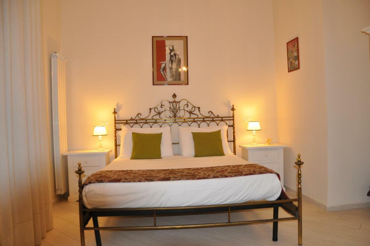 Domus Borbonica Bed and Breakfast Napoli Eksteriør billede