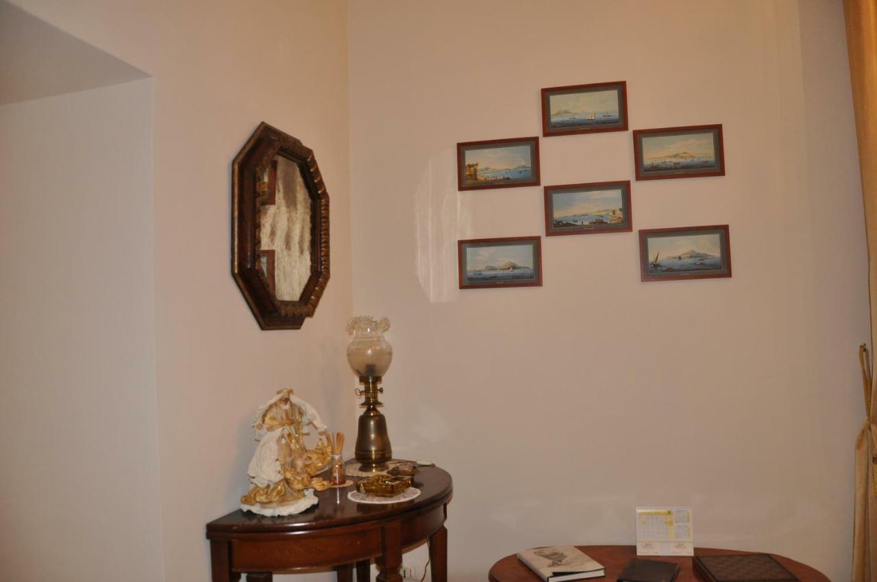 Domus Borbonica Bed and Breakfast Napoli Eksteriør billede